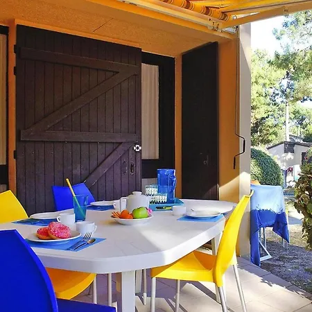 Casa de Férias Gite For 8 Guests In Medoc Soulac-sur-Mer